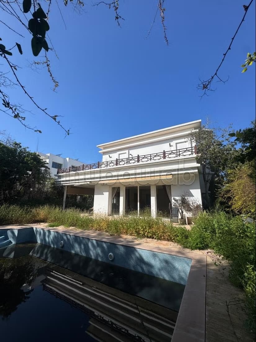 Magnifique villa d’exception à vendre – Emplacement premium