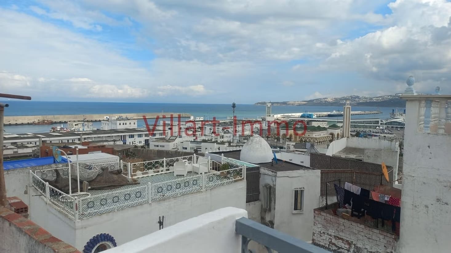 Riad moderne titré divisé en 3 appartements