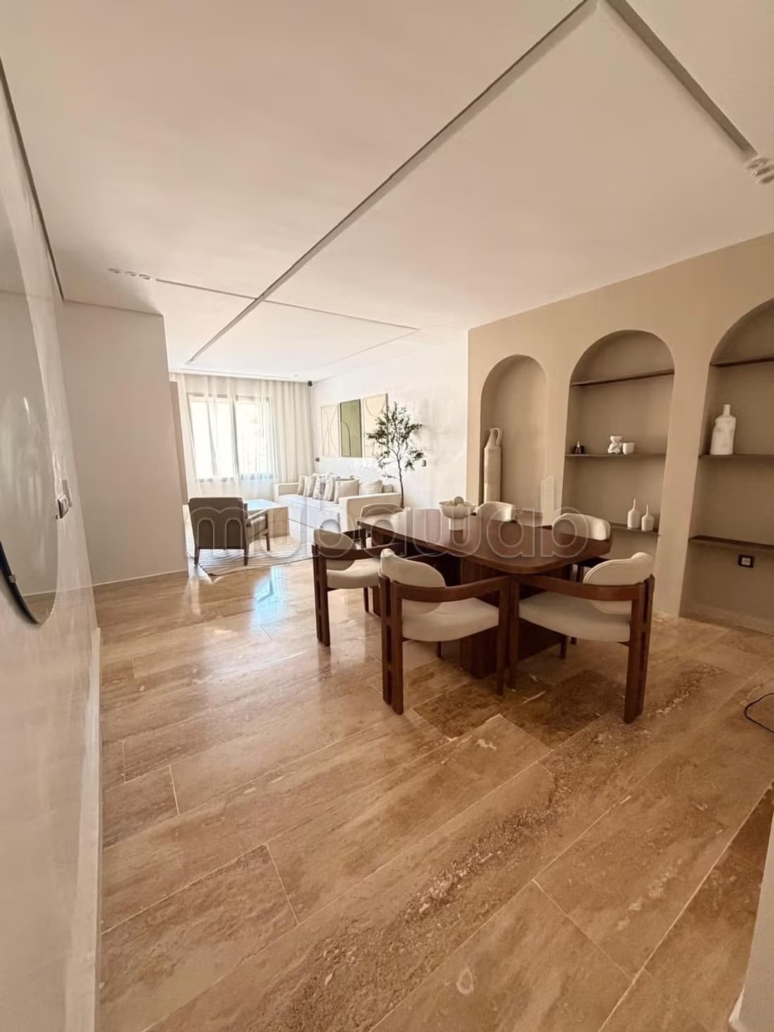 Appartement moderne à vendre – Quartier Camp Elghoul / Victo...