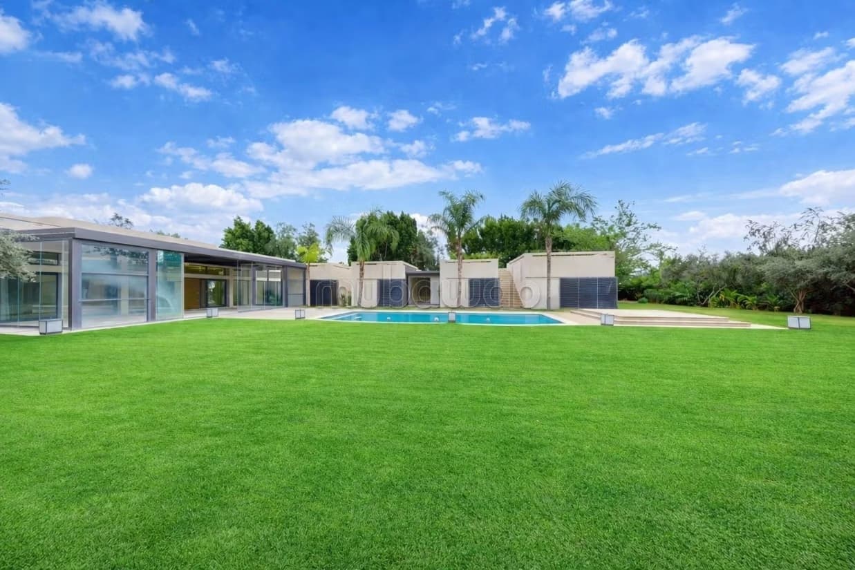 Villa d’exception en première ligne de golf – El Maaden Golf...