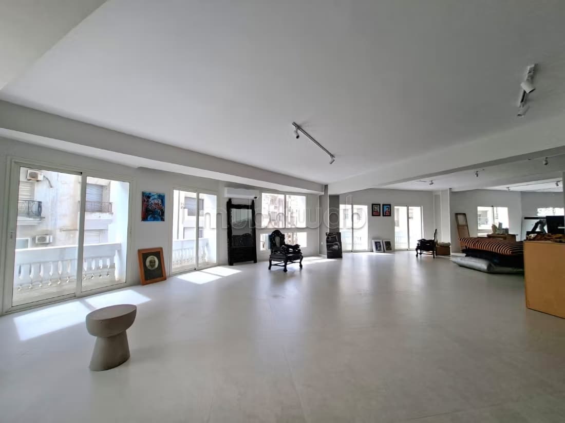 Unique Bureau de 150M² à Louer au Coeur de Racine