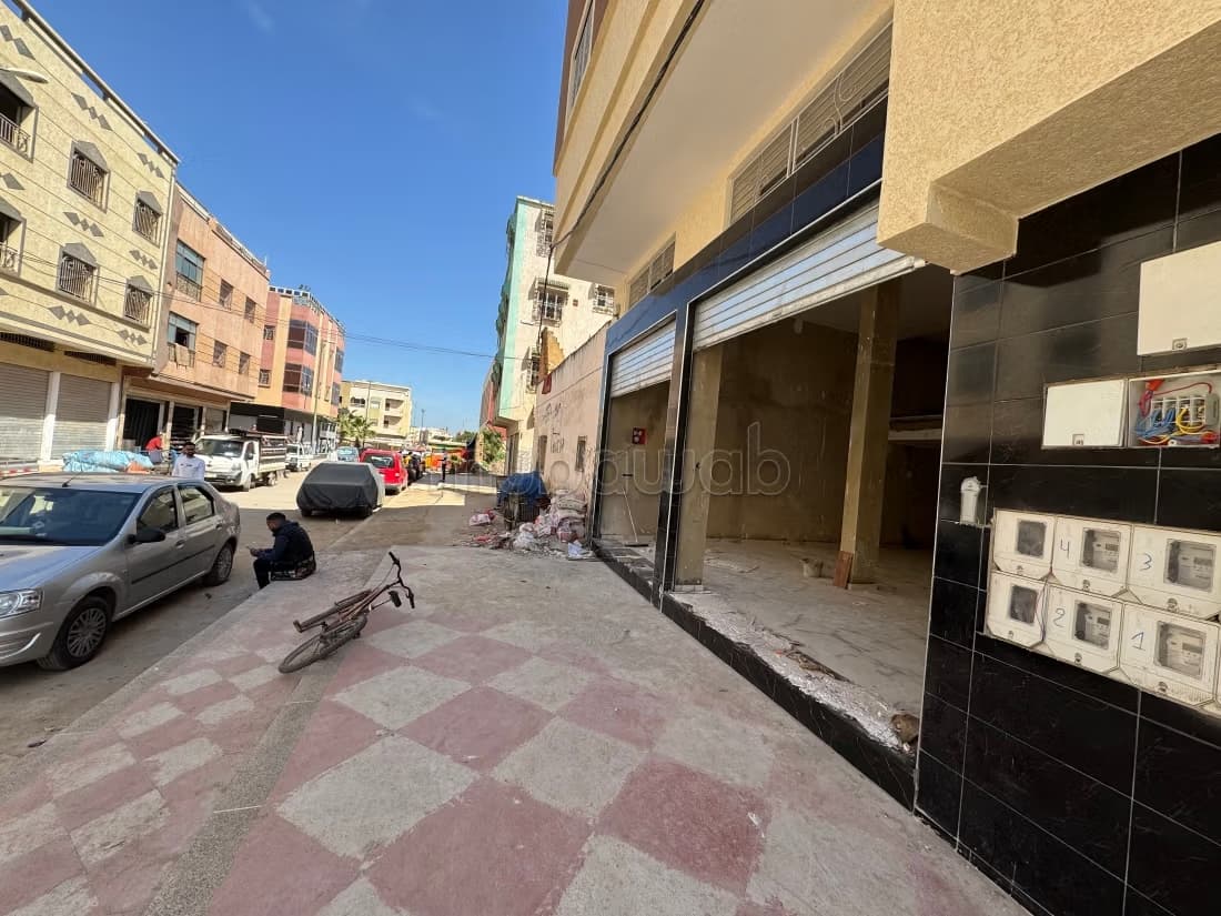 Louez le local idéal à Centre. Superficie 150 m²