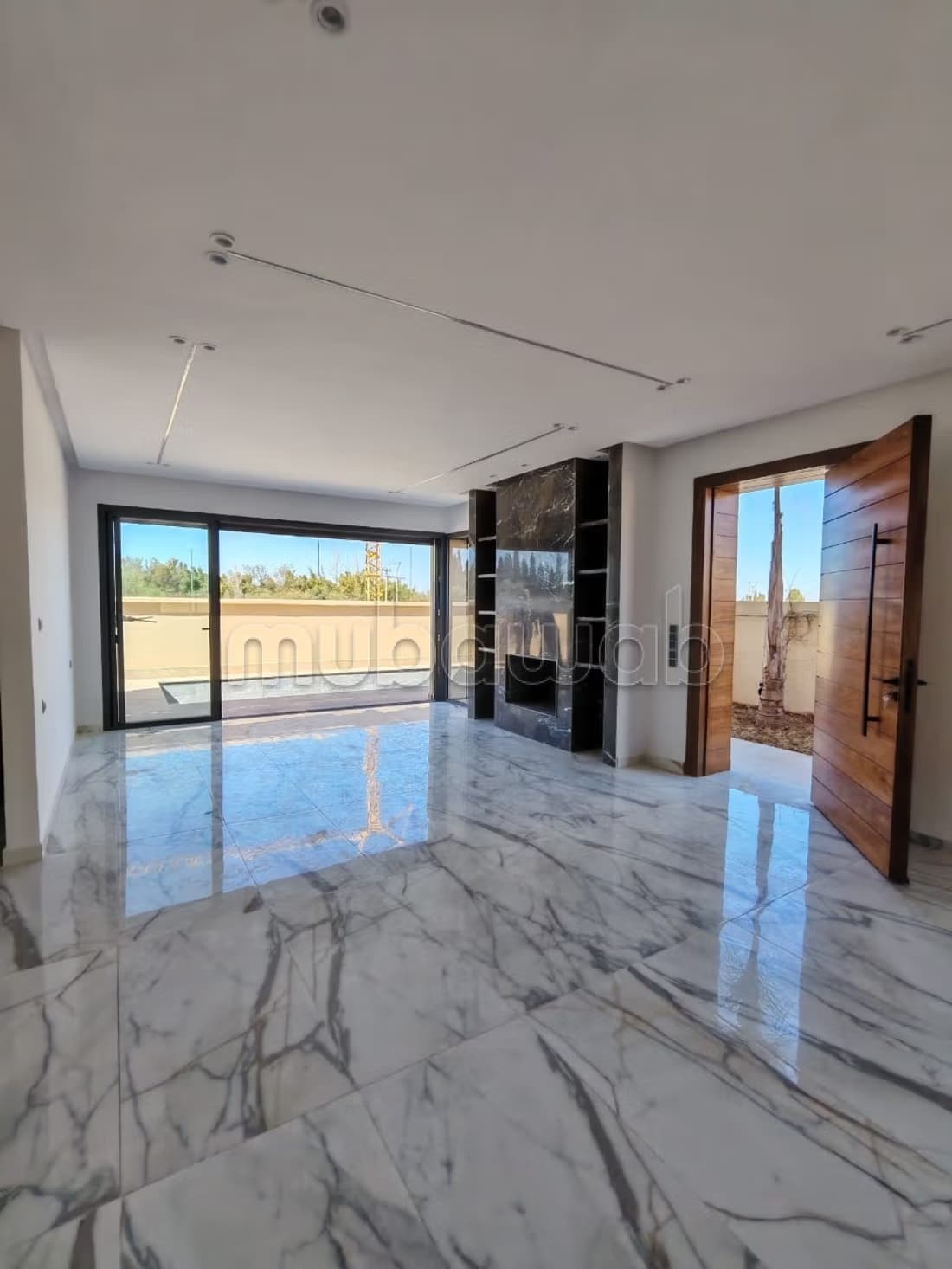 Magnifique villa à vendre neuve 6 chambres avec piscine – Ro...
