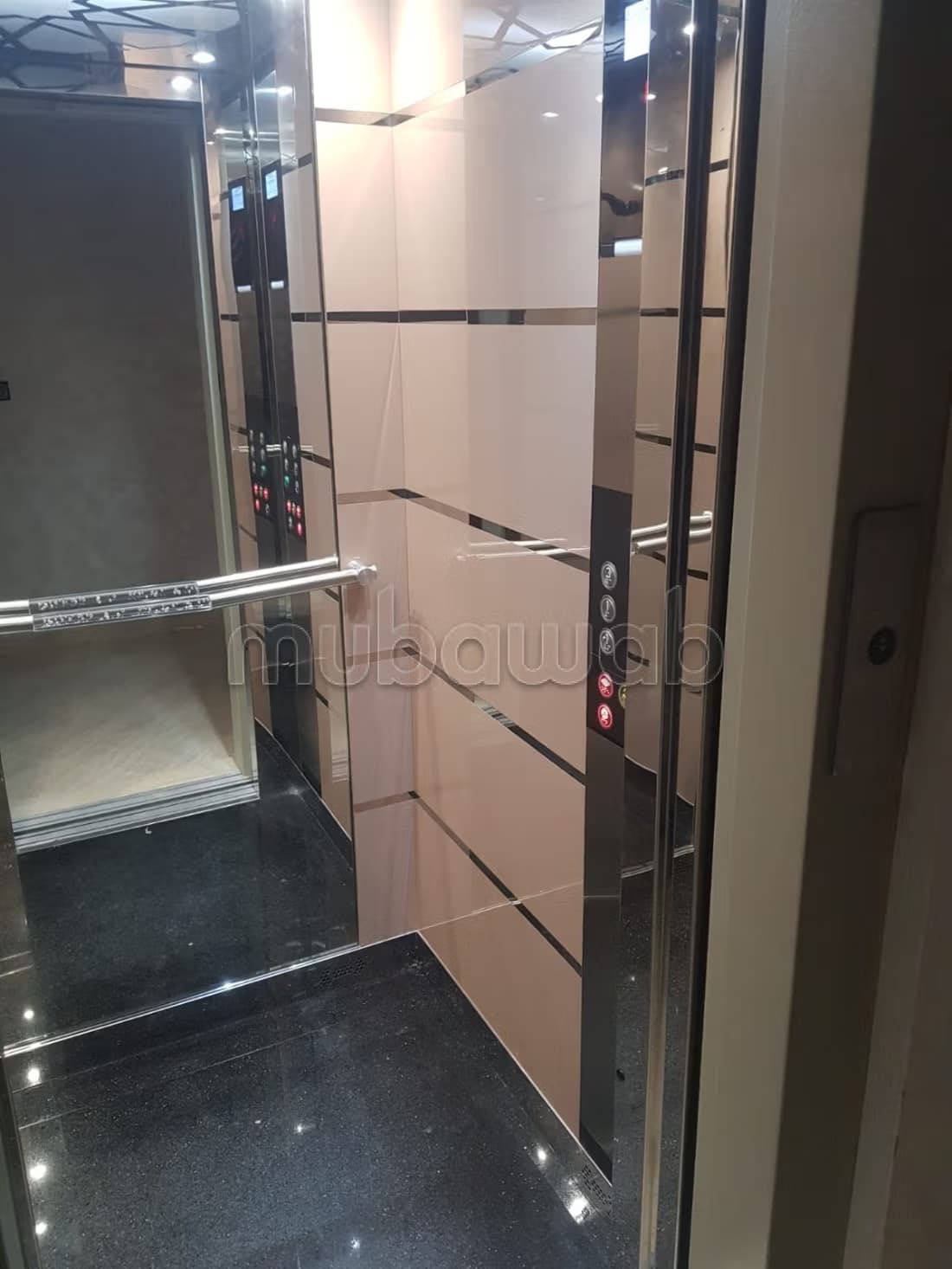 Bel appartement à louer à Marjan. 2 grandes pièces. Meublé