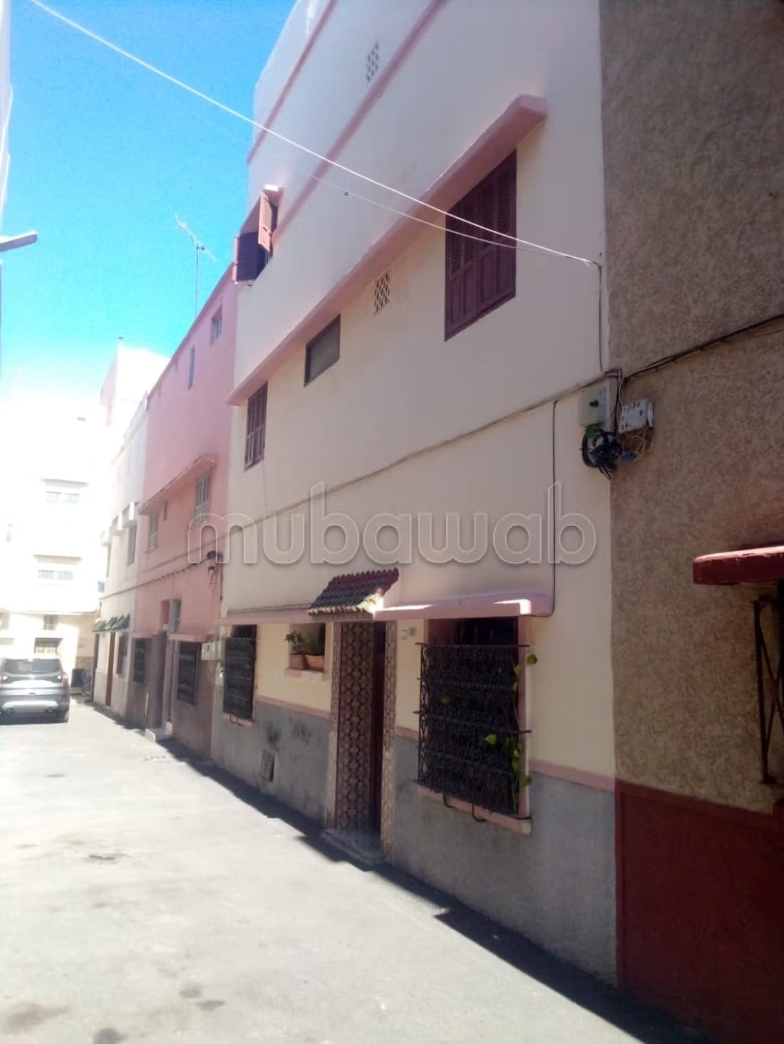 Maison à vendre aux enchères près du district de Batana à Sa...