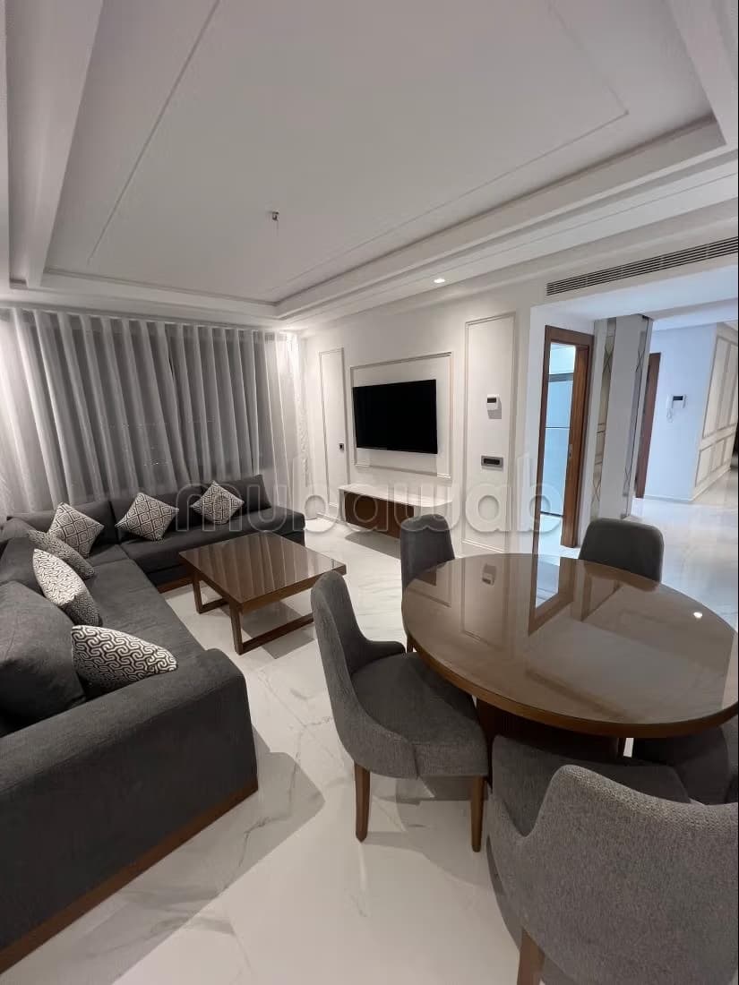 Appartement à louer au centre ville. 4 pièces confortables...