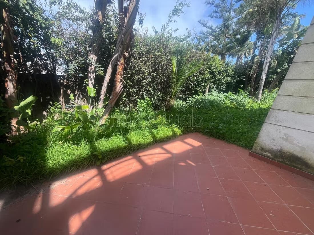 Magnifique villa à vendre à Polo en résidence. 6 grandes piè...