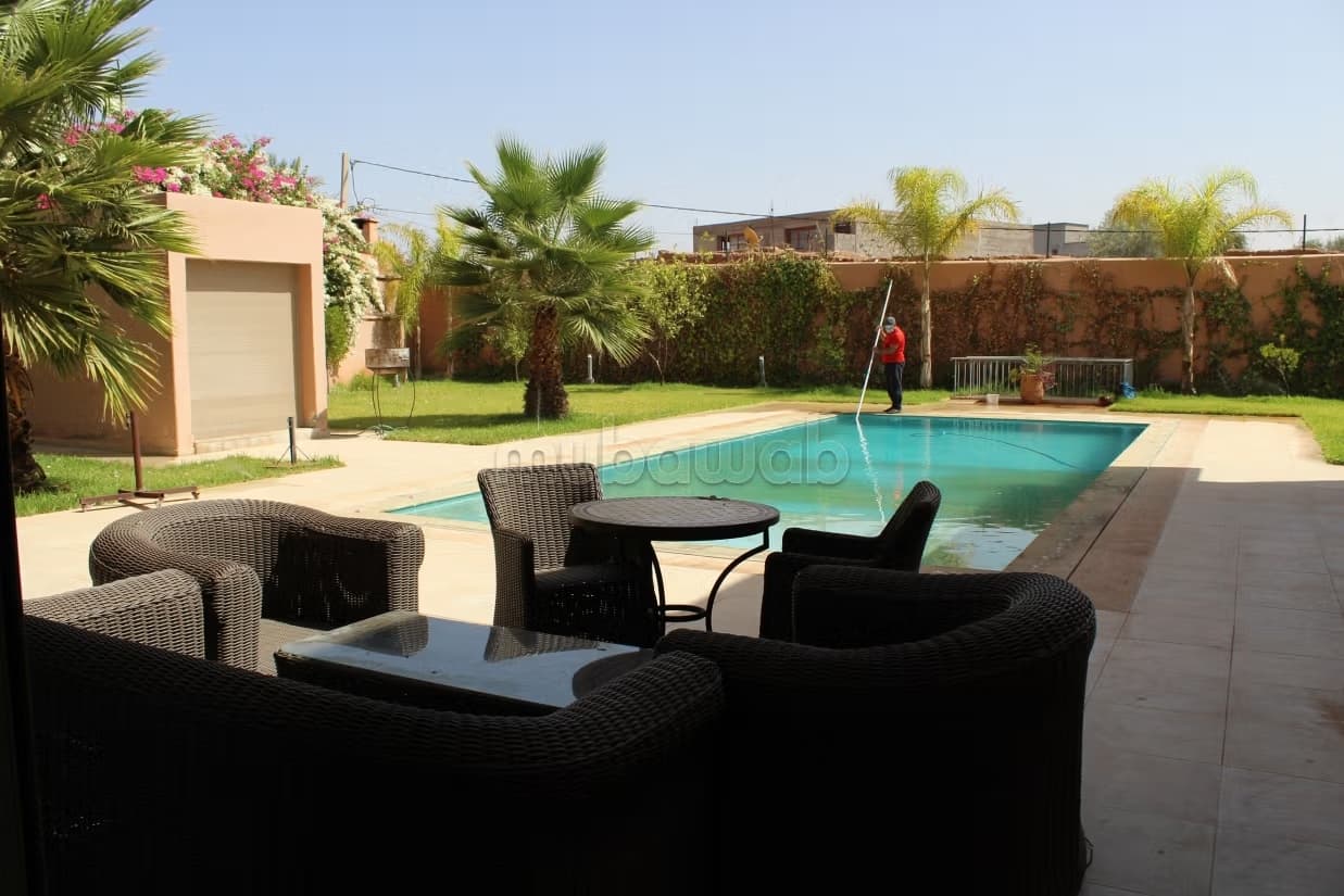 Belle villa a louer vide ou meuble