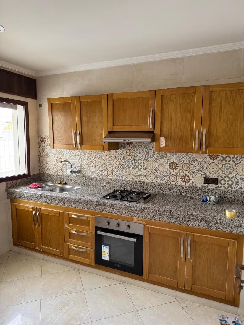 Appartement en location à Branes Kdima. Surface de 80 m². Po...