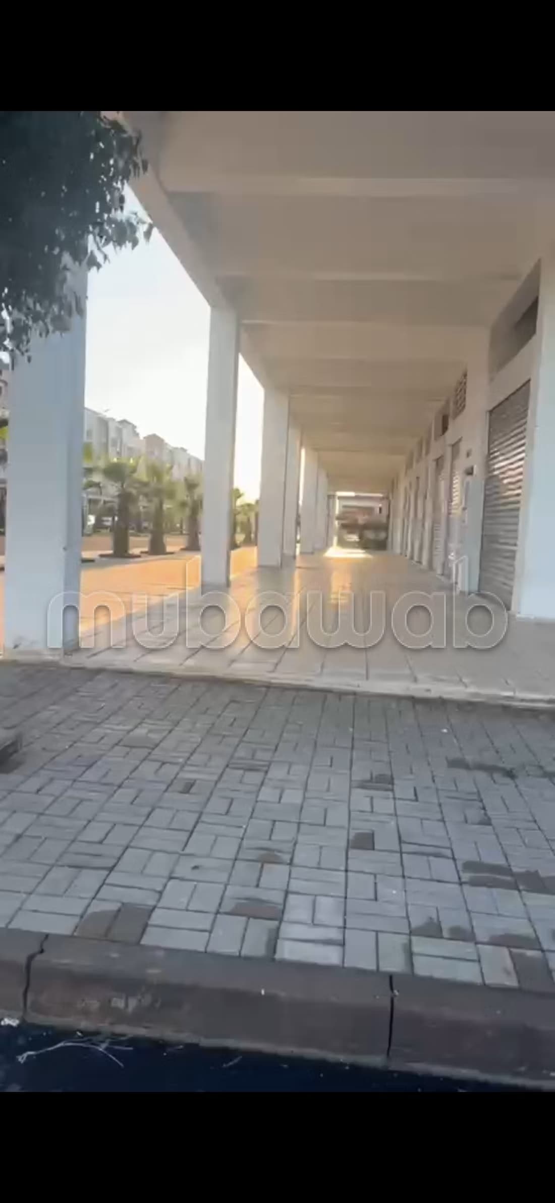 Vend local commercial à Hamza. Superficie 11 m²