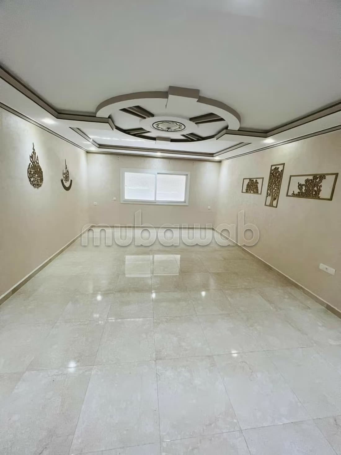 Maison titrée à vendre dans un emplacement privilégié à Této...