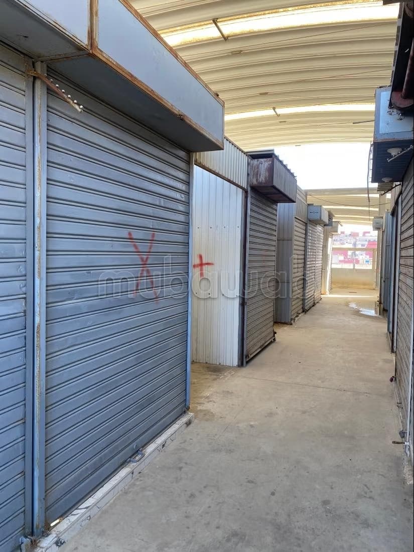 Magasin à vendre dans le quartier d'Al-Haddad. Surface 5 m²