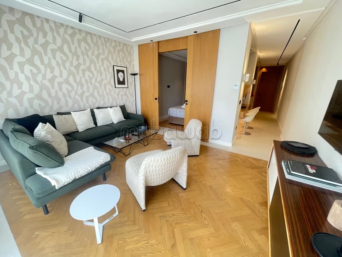 Très chic studio à la location meublé de 55m2 à quartier CIL