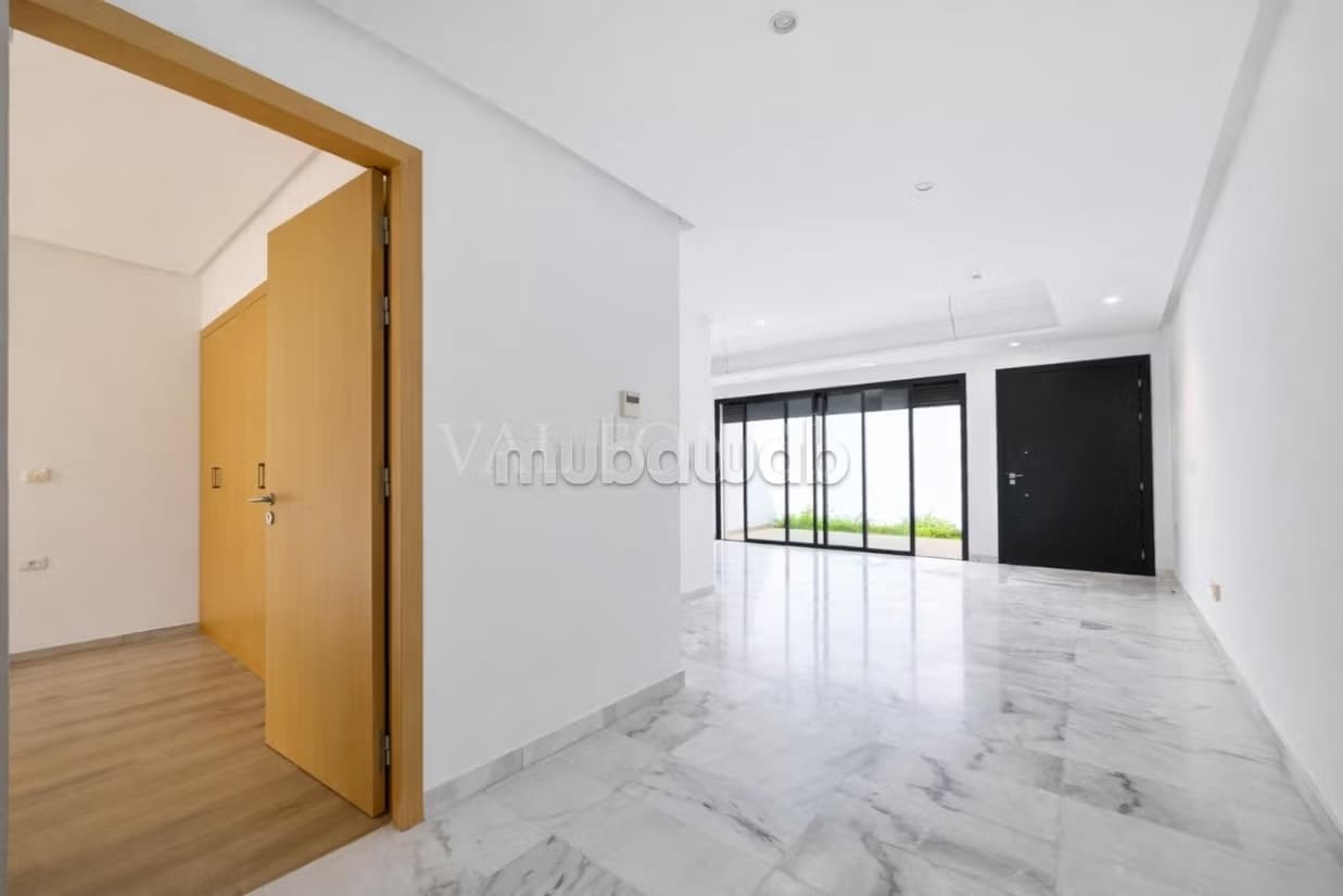 Studio avec jardin et terrasse à louer – Ville Verte Bouskou...