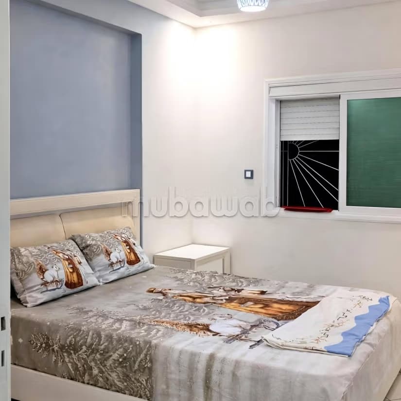 Louez cet appartement à Centre. 5 pièces. Meublé