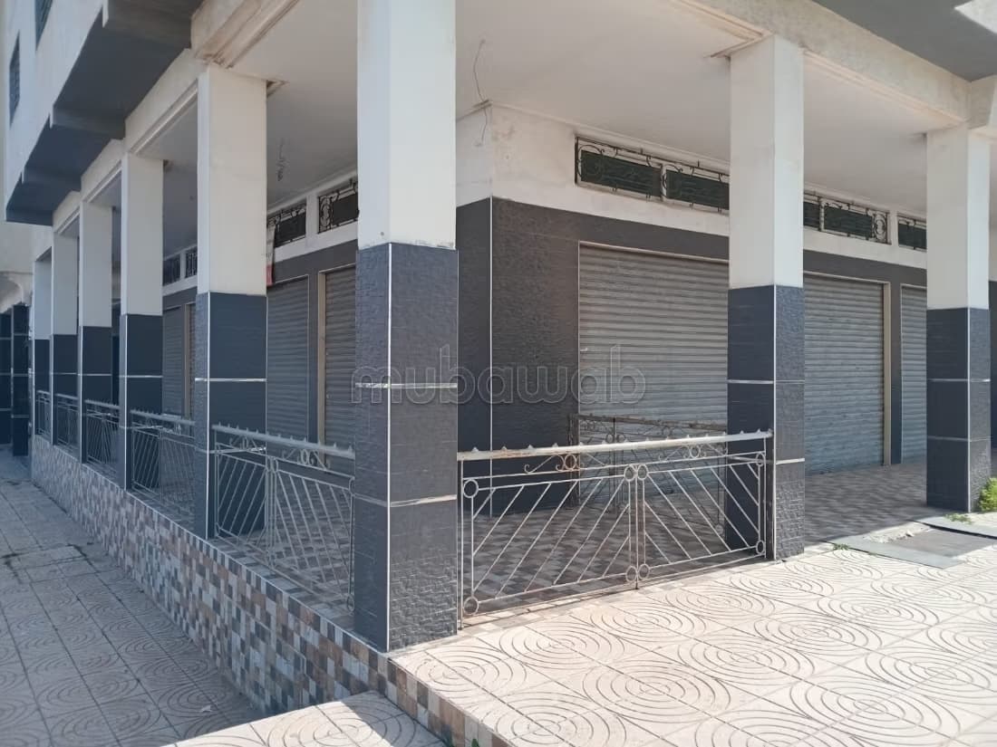 Magasin d'angle à louer à Boulevard Mohamed VI