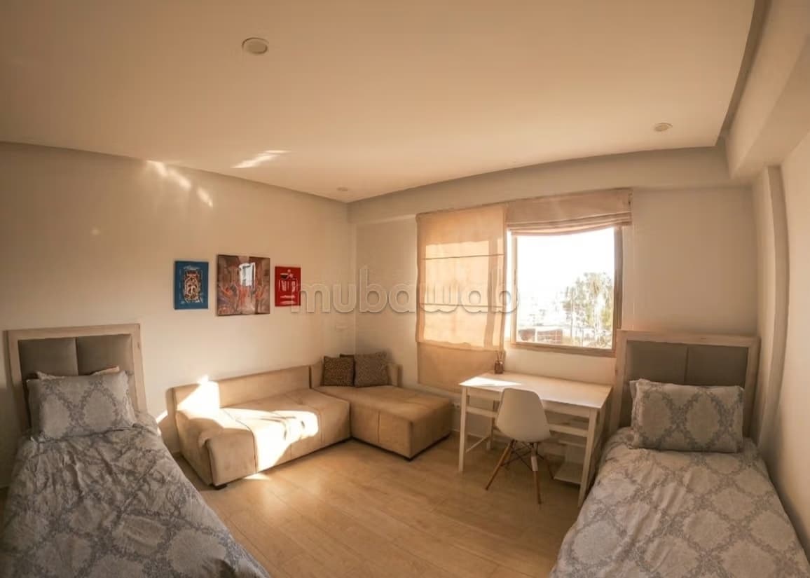 Louez cet appartement à El Qods. Surface totale 37 m². Bie...
