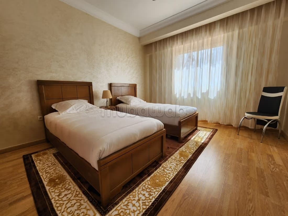 Bel appartement idéalement situé sur Av Moukawama