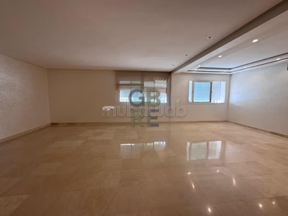 Bel Appartement Avec Terrasse En Vente à Hay Riad Rabat