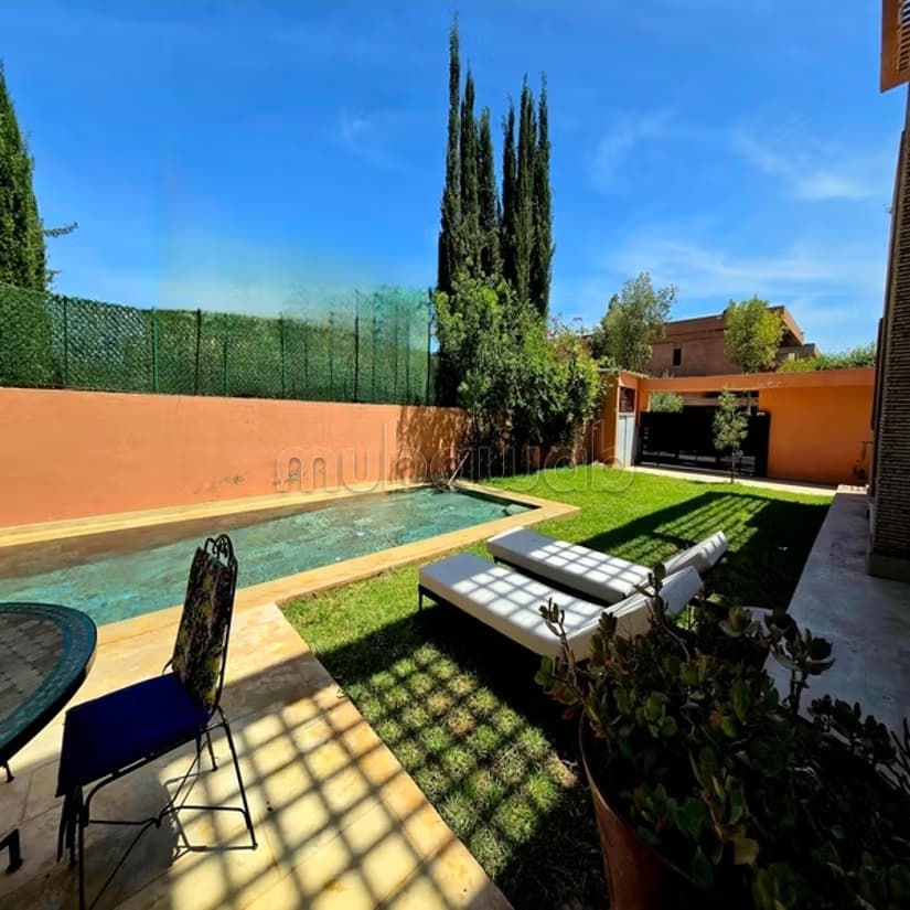Belle villa moderne à vendre à 5 km de Marrakech