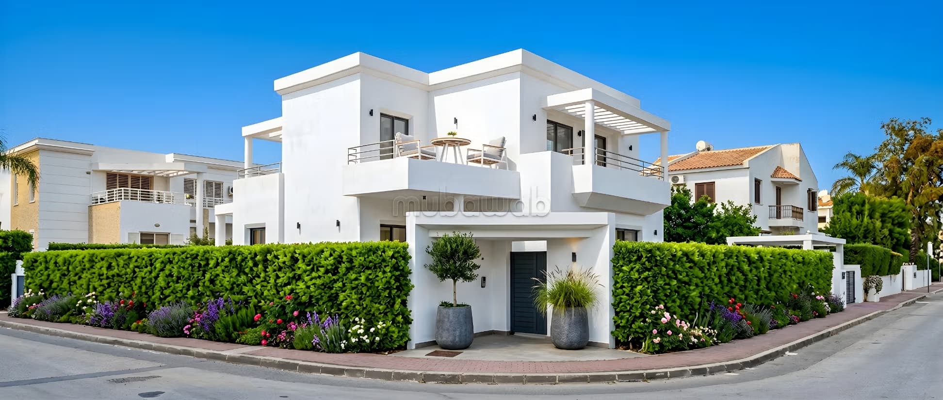 Villa isolée 4 façades à vendre – Hay Riad