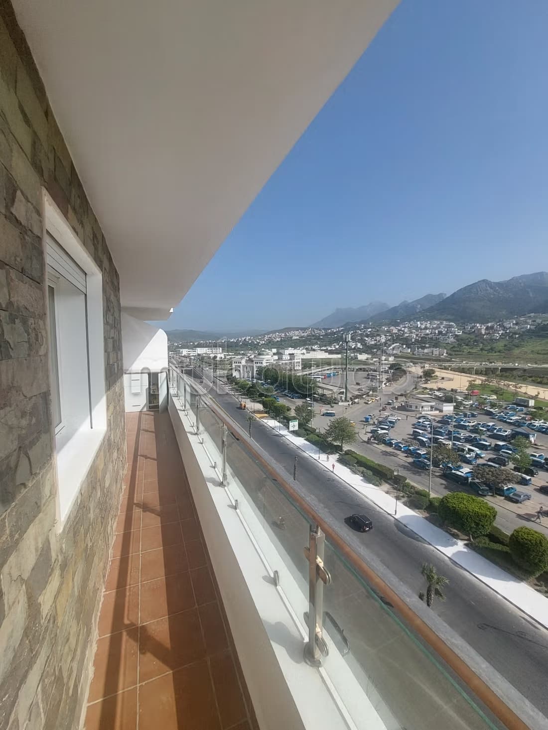 Appartement 114m2 avenue 9 avril Tetouan
