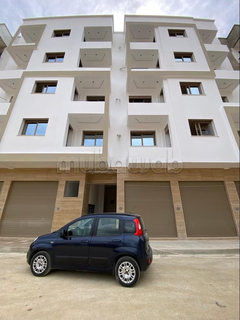 Bel appartement à vendre à Medina. 3 pièces confortables. Vu...