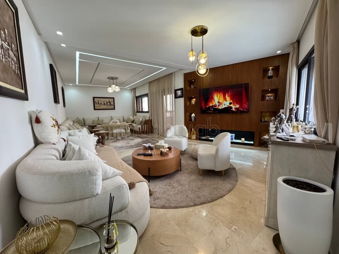 Spacieux appartement à vendre à l’hivernage