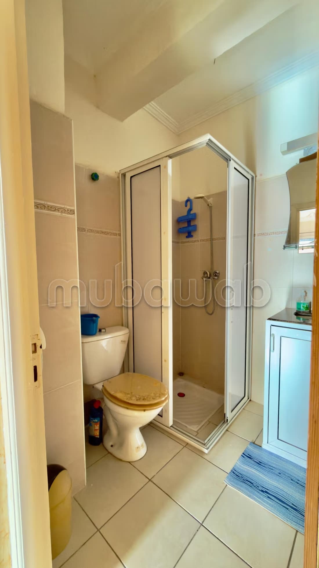 Location d'un appartement à Hay Al Farah. Superficie 65 m²...