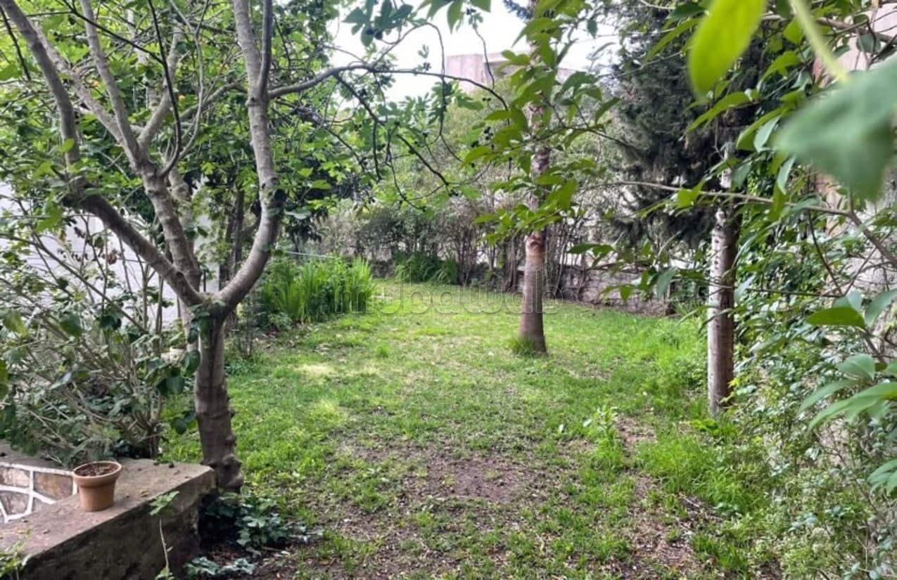 Villa a louer a tanger avec jardin surface terrain 1200m²