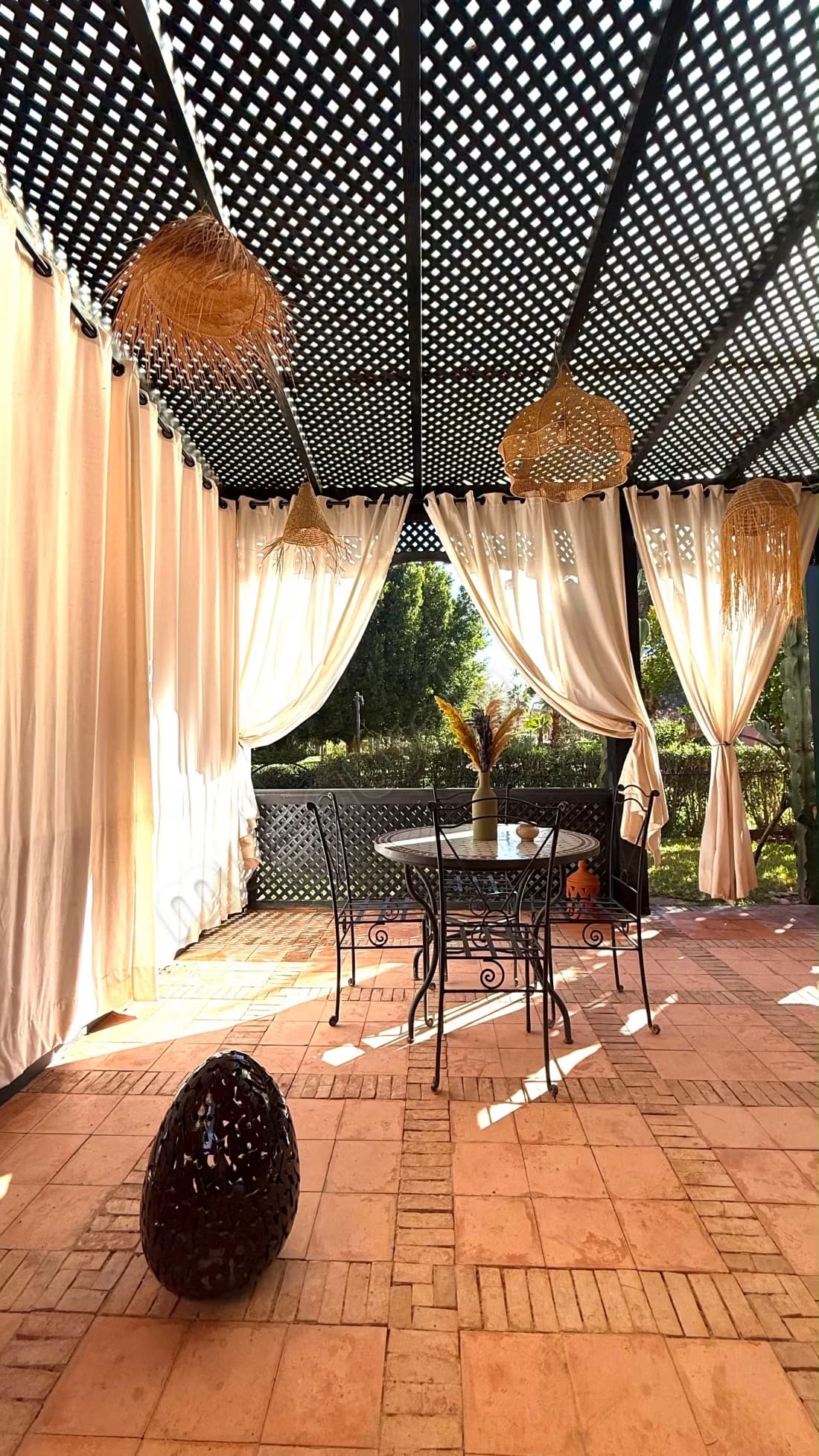 À vendre – Magnifique appartement chic et moderne entièremen...