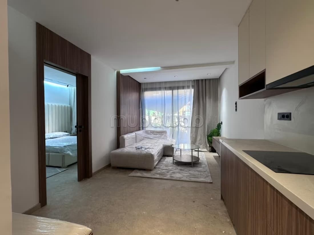 Studio meublé avec jardin privatif – location hybride au moi...