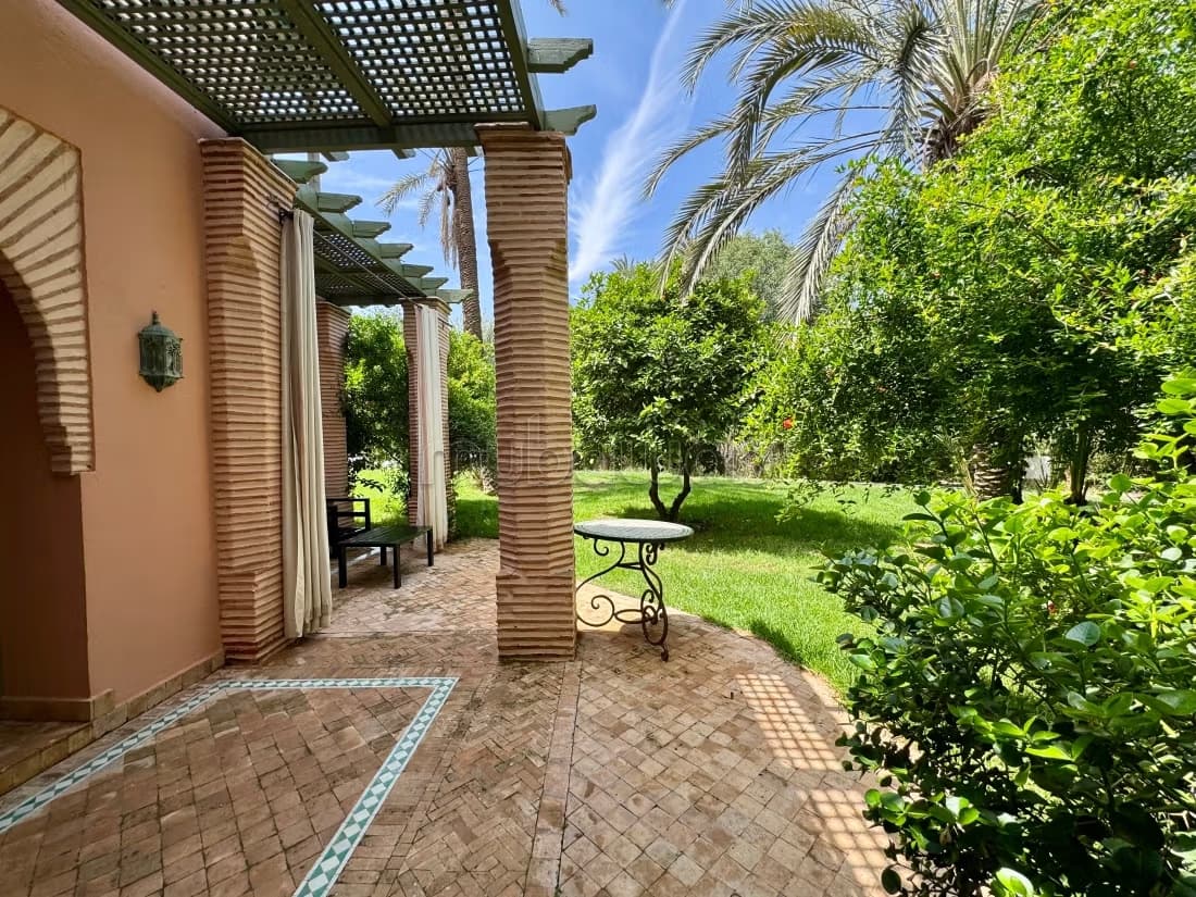 Appartement 2 Chs avec magnifique jardin