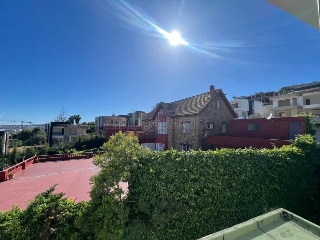 À LOUER – Duplex non meublé a Jbel kbir