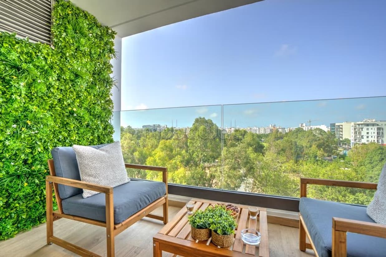 Exclusive – Studio Meublé avec Terrasse à Casablanca Financ...