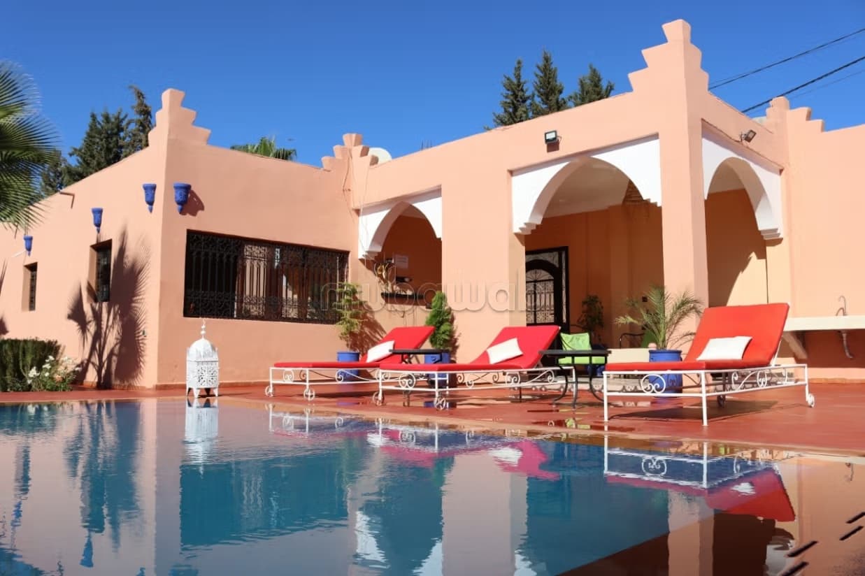 Location villa de luxe à Route de Ouarzazate. 4 pièces conf...