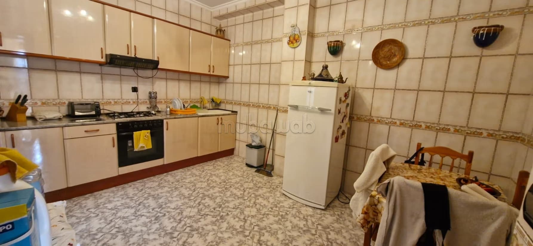 Bel appartement à louer à Essania. Surface totale de 110 m²...