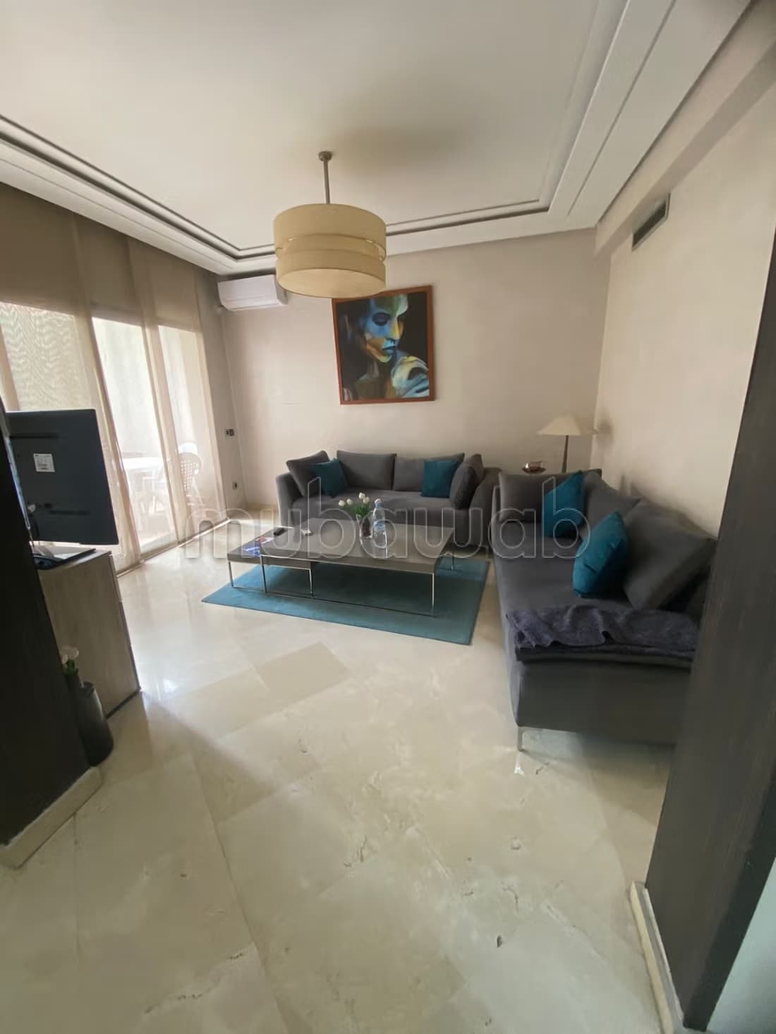 Studio moderne plein Racine à vendre avec coure