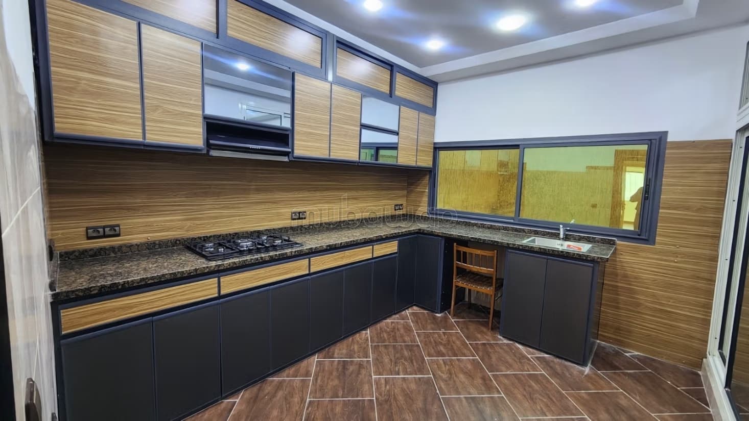 Duplex spacieux à louer vide
