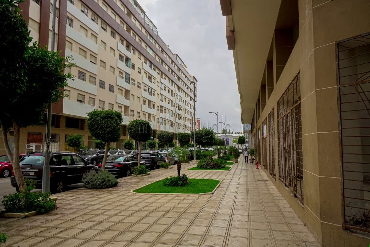 Local Commercial à Louer de 450m² à Tanger