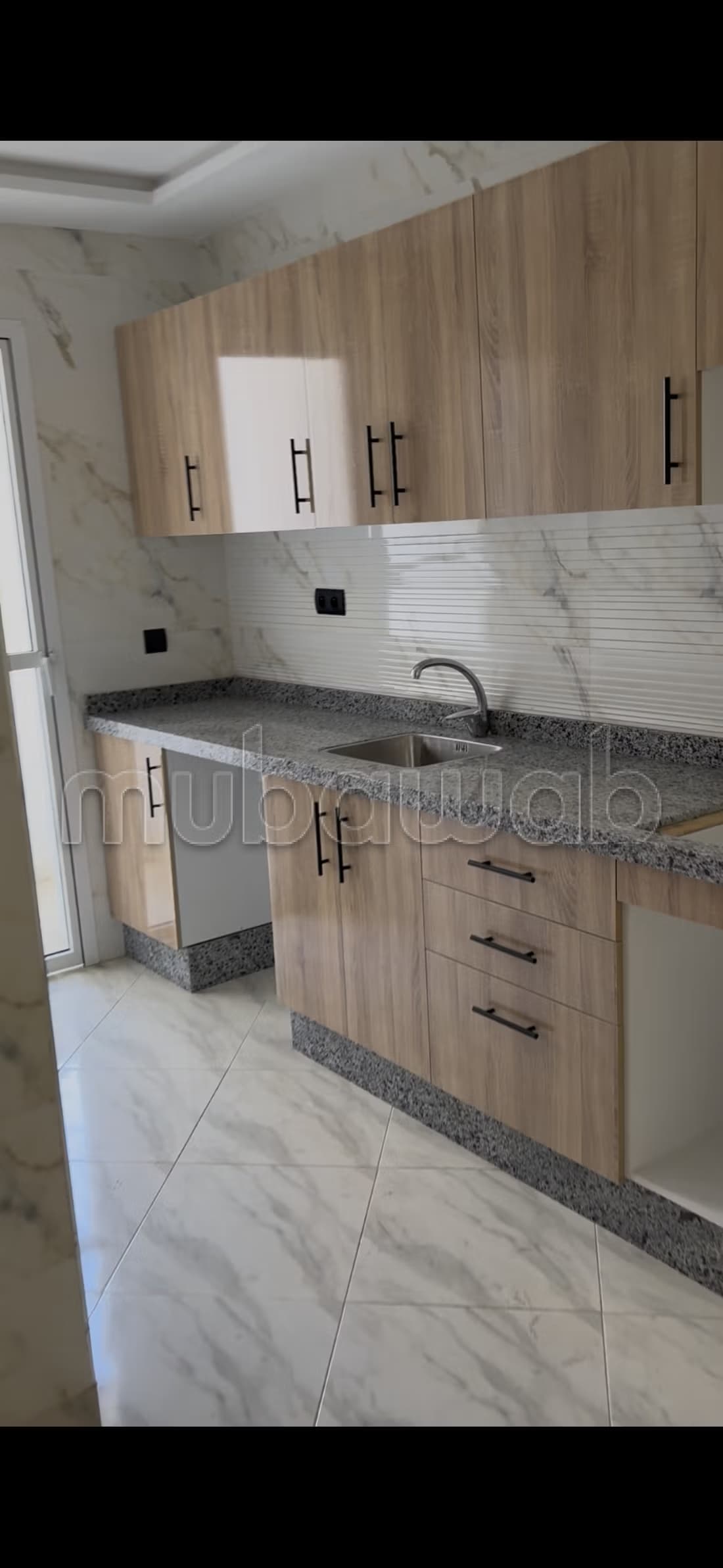 Appartement en vente à proximité du Stade Ibn Batouta. Surfa...
