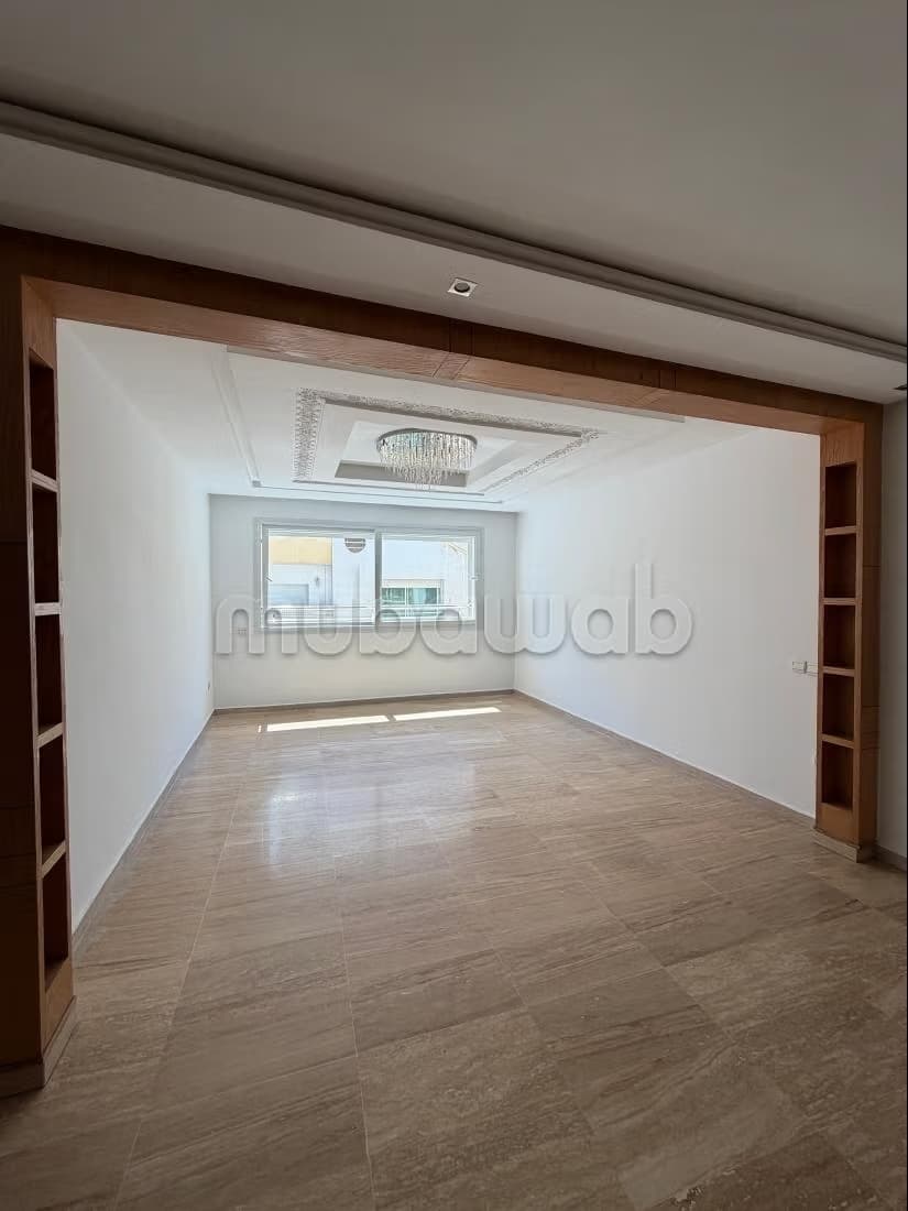 Joli appartement vide alouer a les princesses
