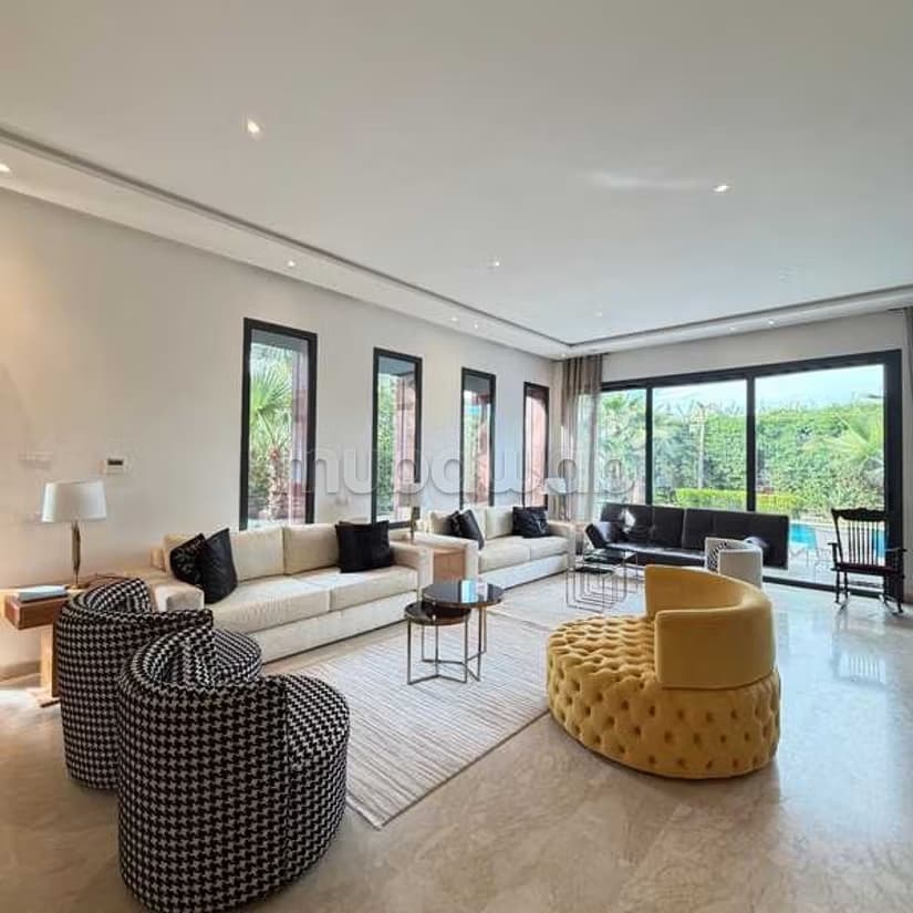 Villa à Vendre de 584.0 m² à Marrakech, Palmeraie
