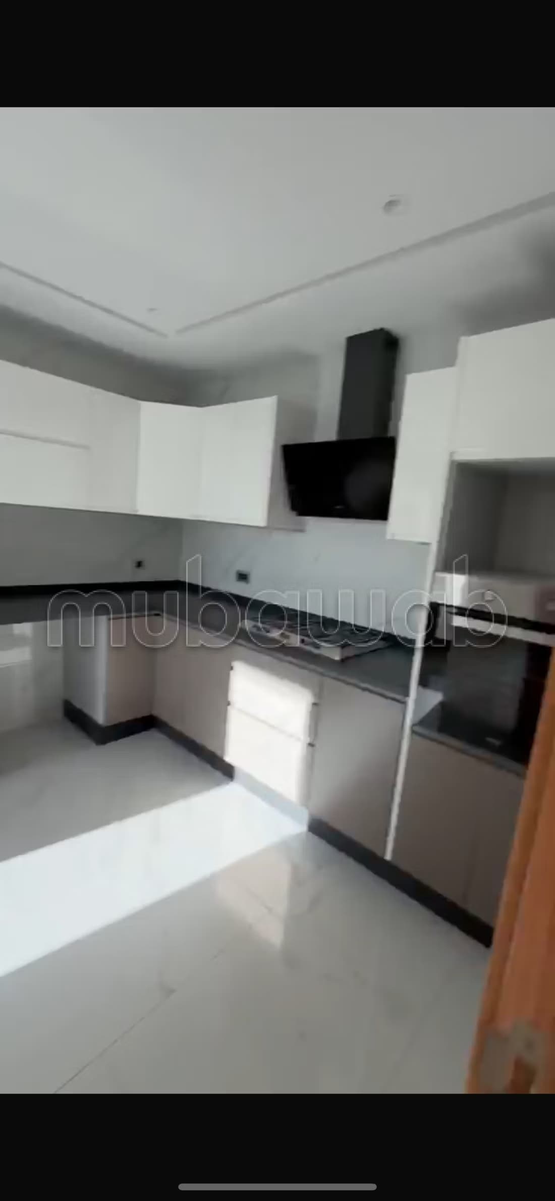 Bel appartement à loué 93M2 Tanger place Mozart