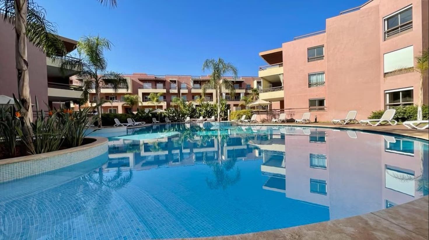 Magnifique appartement avec terrasse à vendre – Riad Garden...
