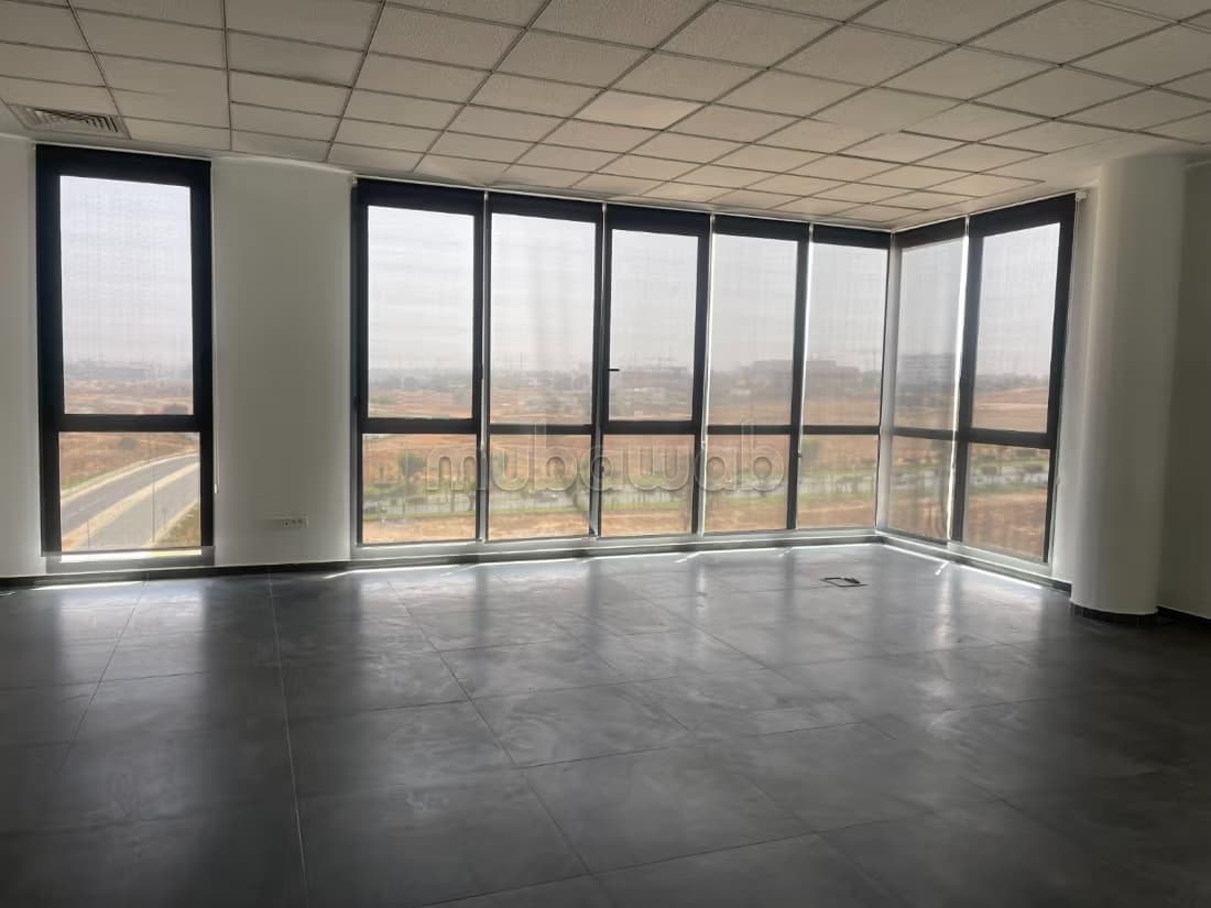 Location de bureaux à Sidi Maarouf. Superficie 142 m²