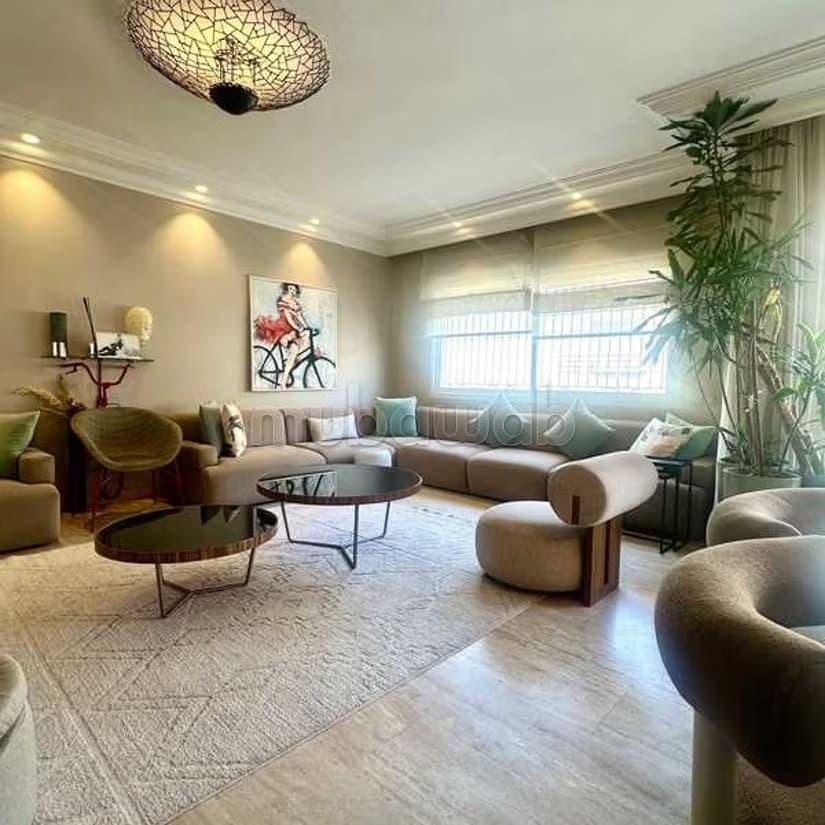 Appartement à Vendre de 227.0 m² à Casablanca, Triangle D'Or