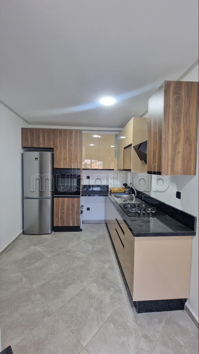 Appartement vide vue dégagée a natura