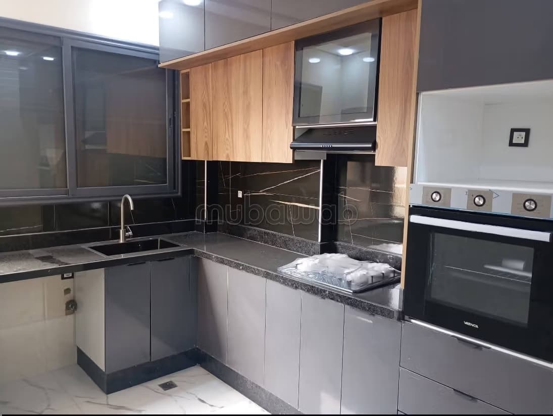 Appartement à vendre à Marjane. 3 chambres. Sécurisé 24/24