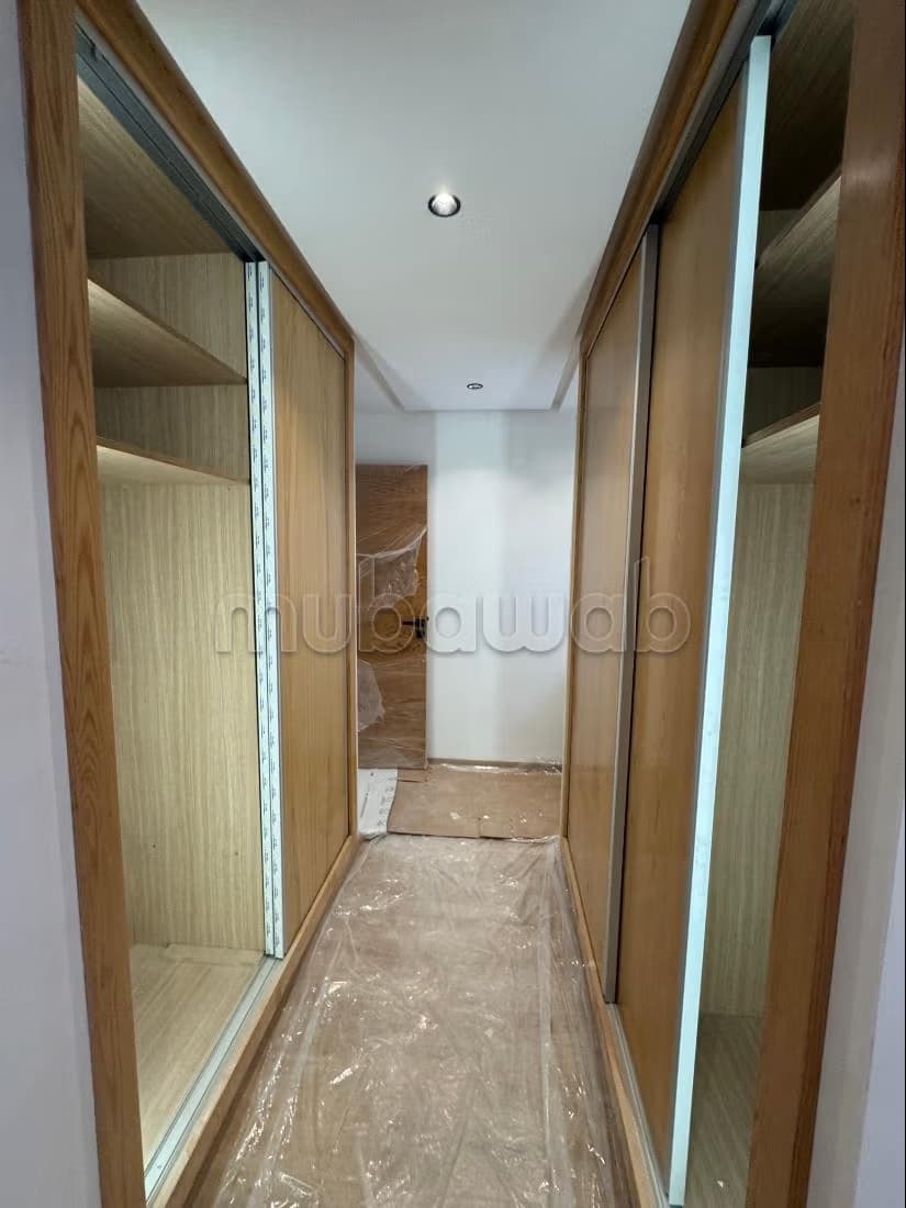Superbe appartement à vendre à Administratif. 2 belles chamb...